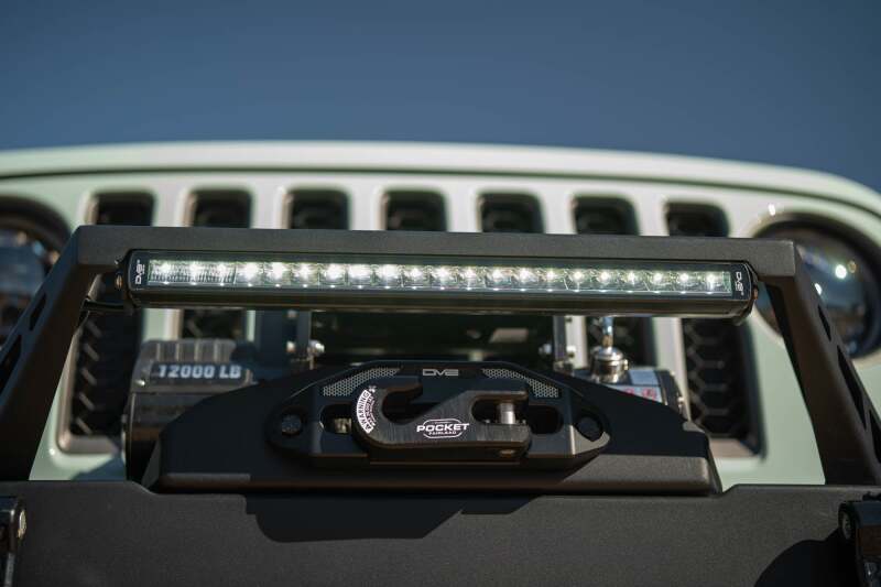 DV8 Offroad 20in Halo Elite Single Row Light Bar with Accent Light - White/Amber-thumbmail-3