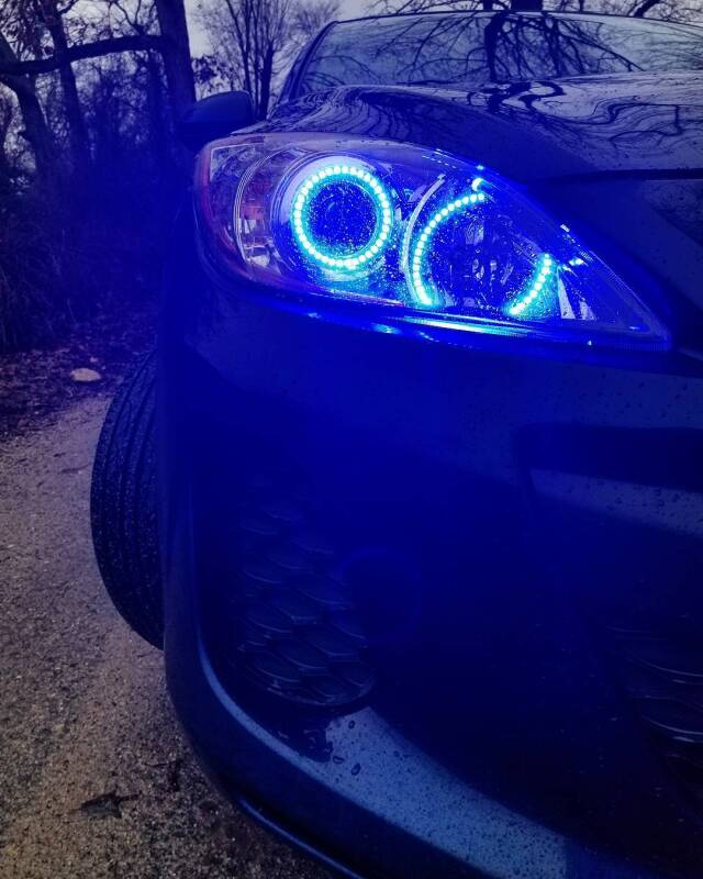 Oracle 10-12 Mazda 3 LED Headlight Halo Kit - UV/Purple-thumbmail-2