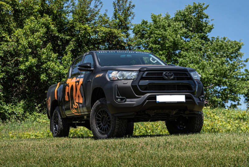 Zone Offroad 06-25 Toyota Hilux 1.5in Front/1in Rear Suspension Lift Kit-thumbmail-2