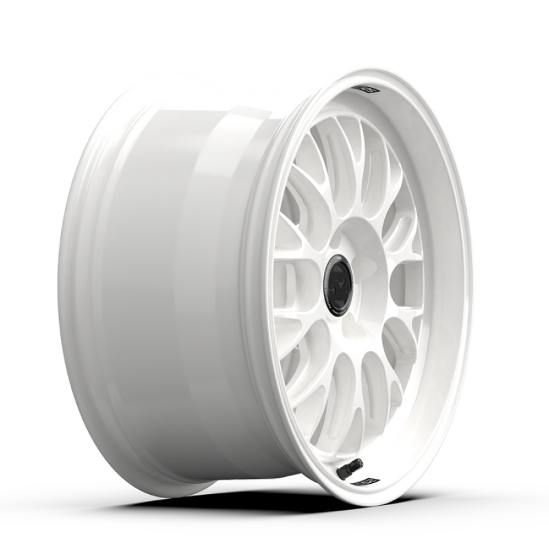 fifteen52 Holeshot RSR 18x9.5 5x114.3 38mm ET 73.1mm Center Bore Rally White-thumbmail-1