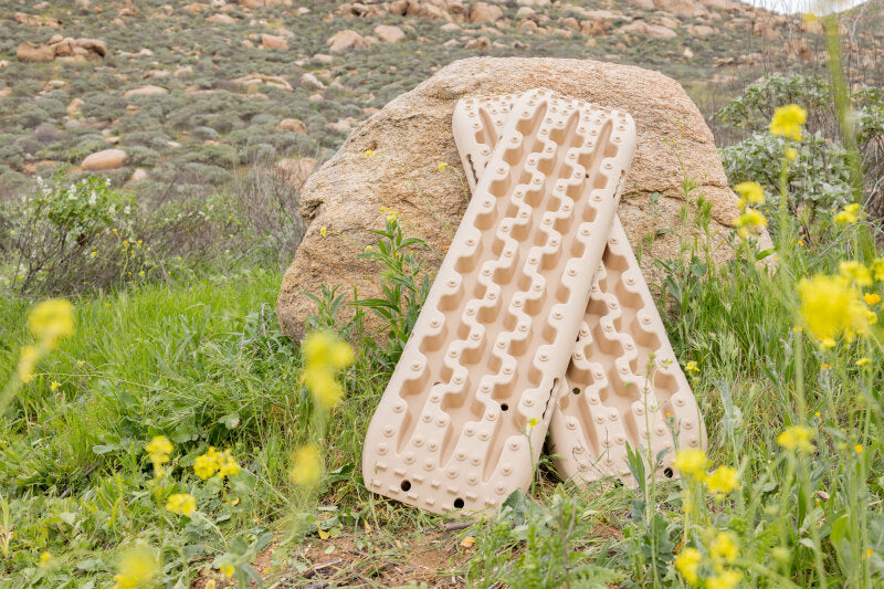 DV8 Offroad DV8 Xtract Traction Boards | Pair | Tan-thumbmail-2