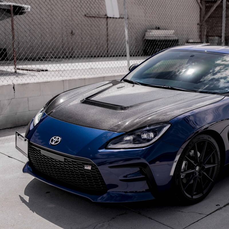 Seibon 2022 Toyota GR86 / Subaru BRZ VS-Style Carbon Fiber Hood-thumbmail-3