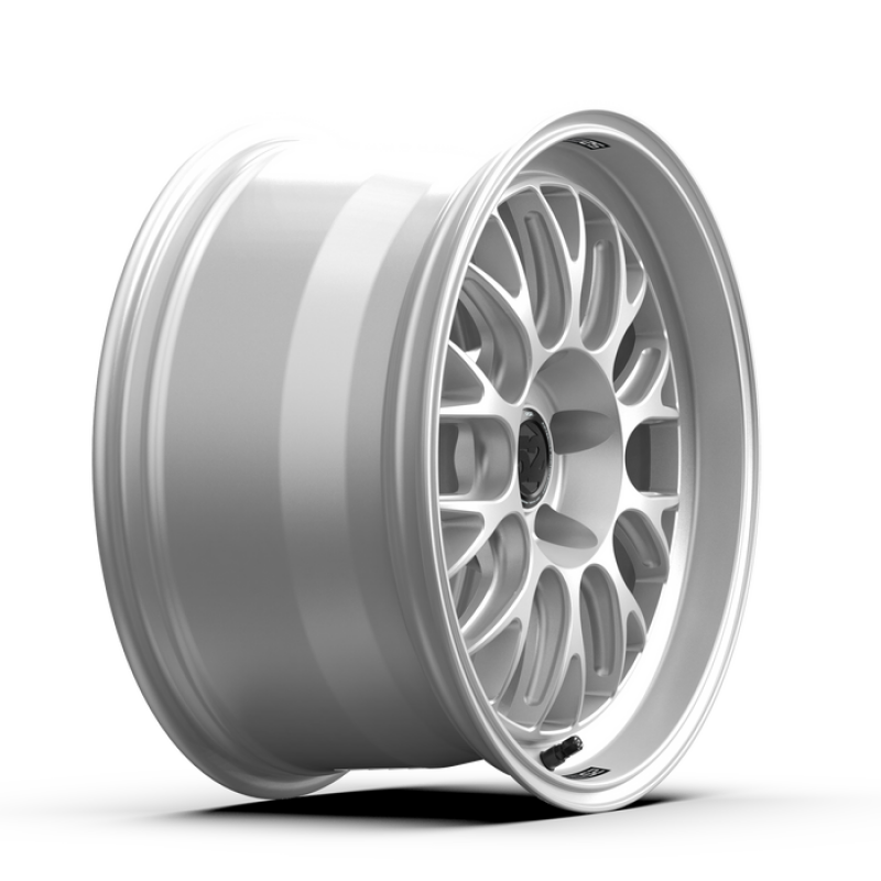 fifteen52 Holeshot RSR 18x9.5 5x120 22mm ET 72.56mm Center Bore Radiant Silver-thumbmail-2