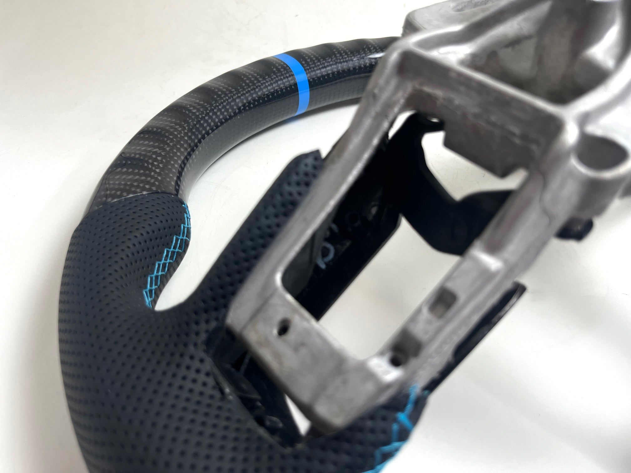 Ford Mustang Carbon Fiber Steering Wheel Option 1-thumbmail-4