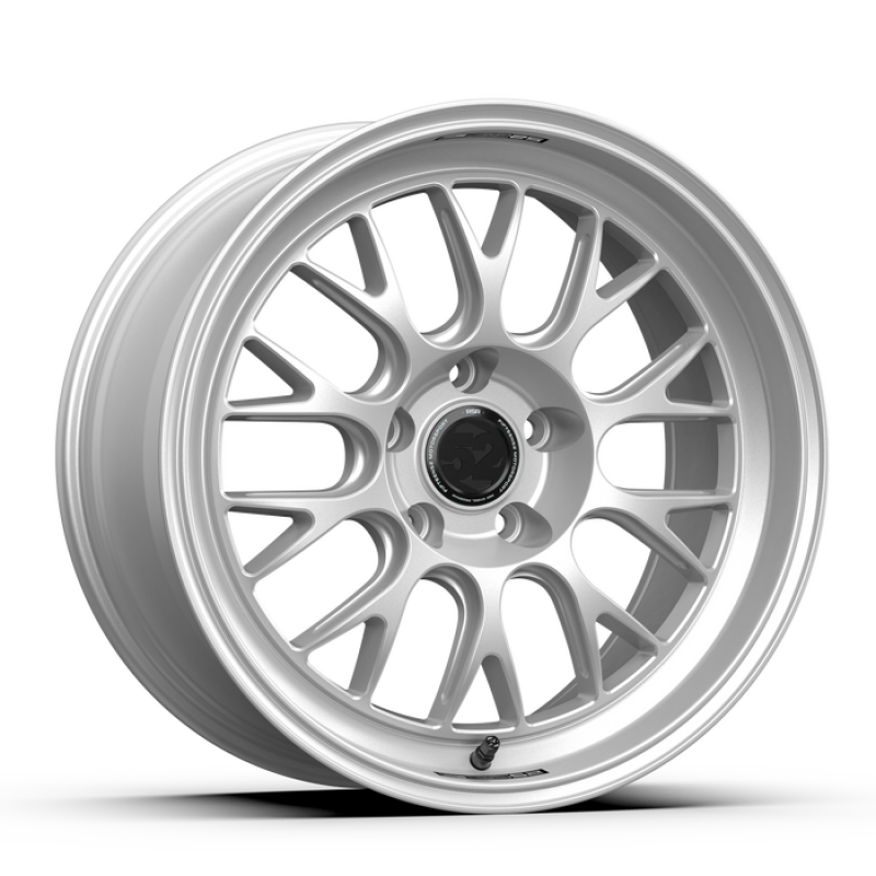 fifteen52 Holeshot RSR 18x9.5 5x120 22mm ET 72.56mm Center Bore Radiant Silver-thumbmail-4