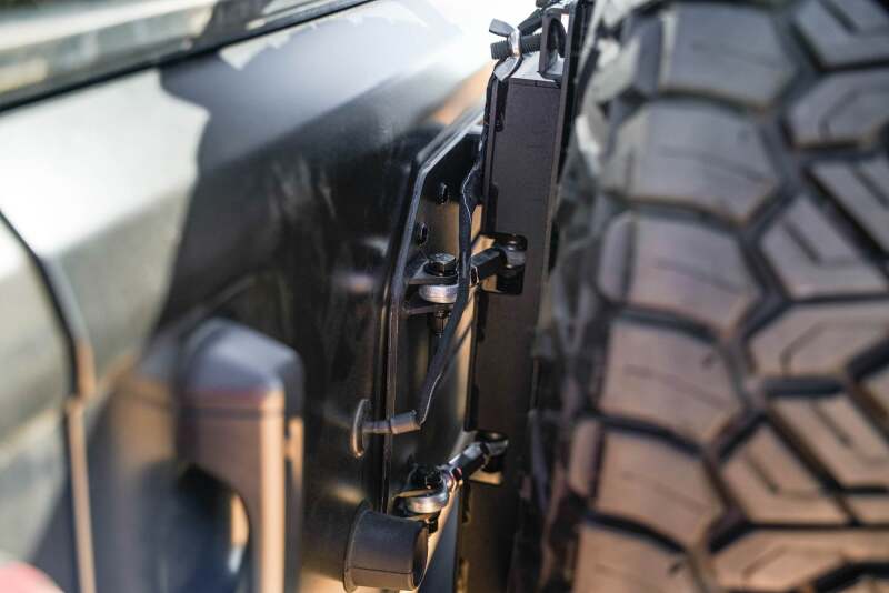 DV8 Offroad 18-23 Jeep Wrangler JL MTO Series Bumper Spare Tire Swing Gate-thumbmail-9
