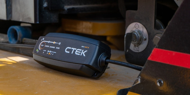 CTEK Battery Charger - 4.3A NXT 5 NA - 12V-thumbmail-4