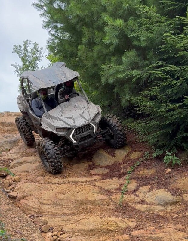 Kenda K3214 Warhawk Front/Rear Tire - 33x10R15 8PR 96M TL