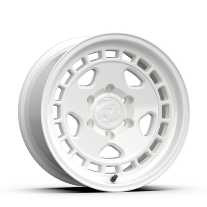 fifteen52 Turbomac HD Classic 16x8 / 6x139.7 BP / 0 ET / 106.2 CB / 4.5 BS / Classic White Wheel