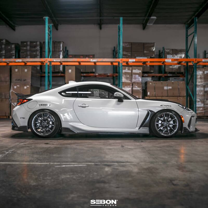 Seibon 22-24 Toyota GR86 / Subaru BRZ 2-Door Coupe Carbon Fiber Fender Trim - Gloss Finish-thumbmail-3
