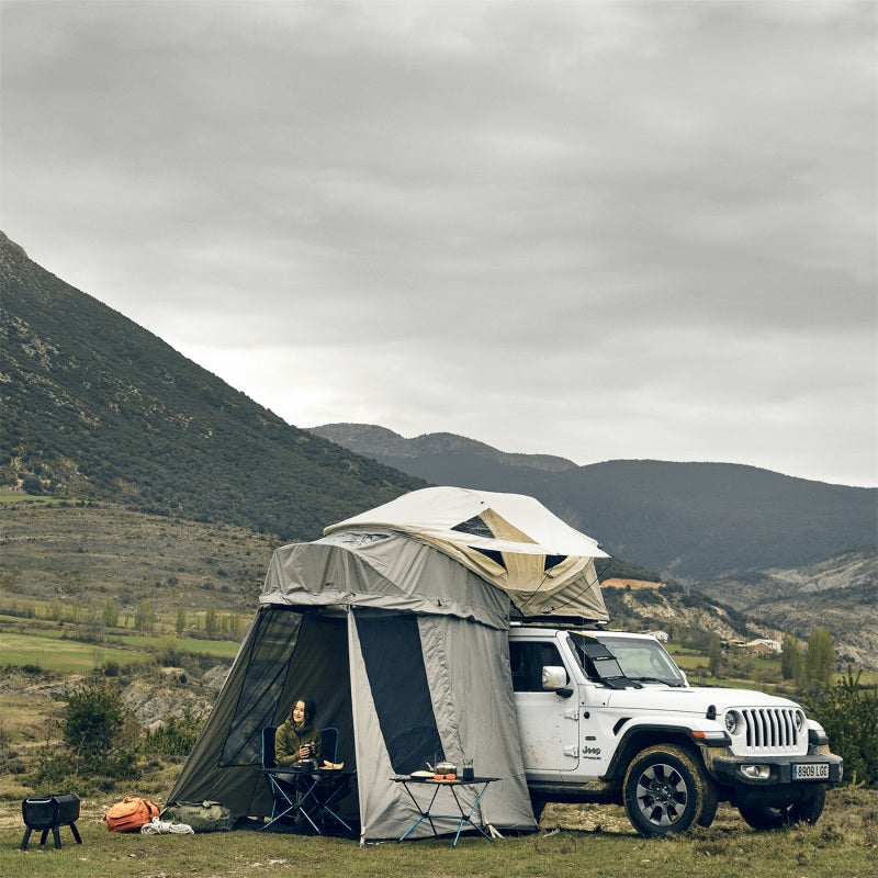 Thule Approach Annex - Medium (Annex ONLY - Does Not Include Tent)