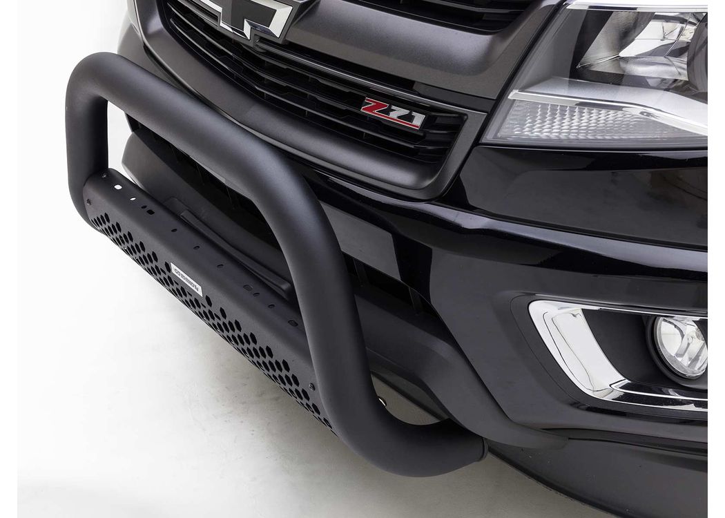 Go Rhino Charger RC2 bull bar 55214T, installed front detail