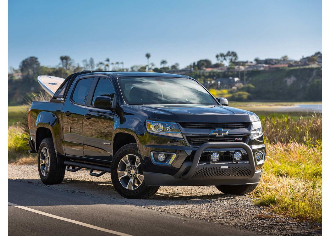 Go Rhino Charger RC2 bull bar 55214T installed on Chevrolet Colorado