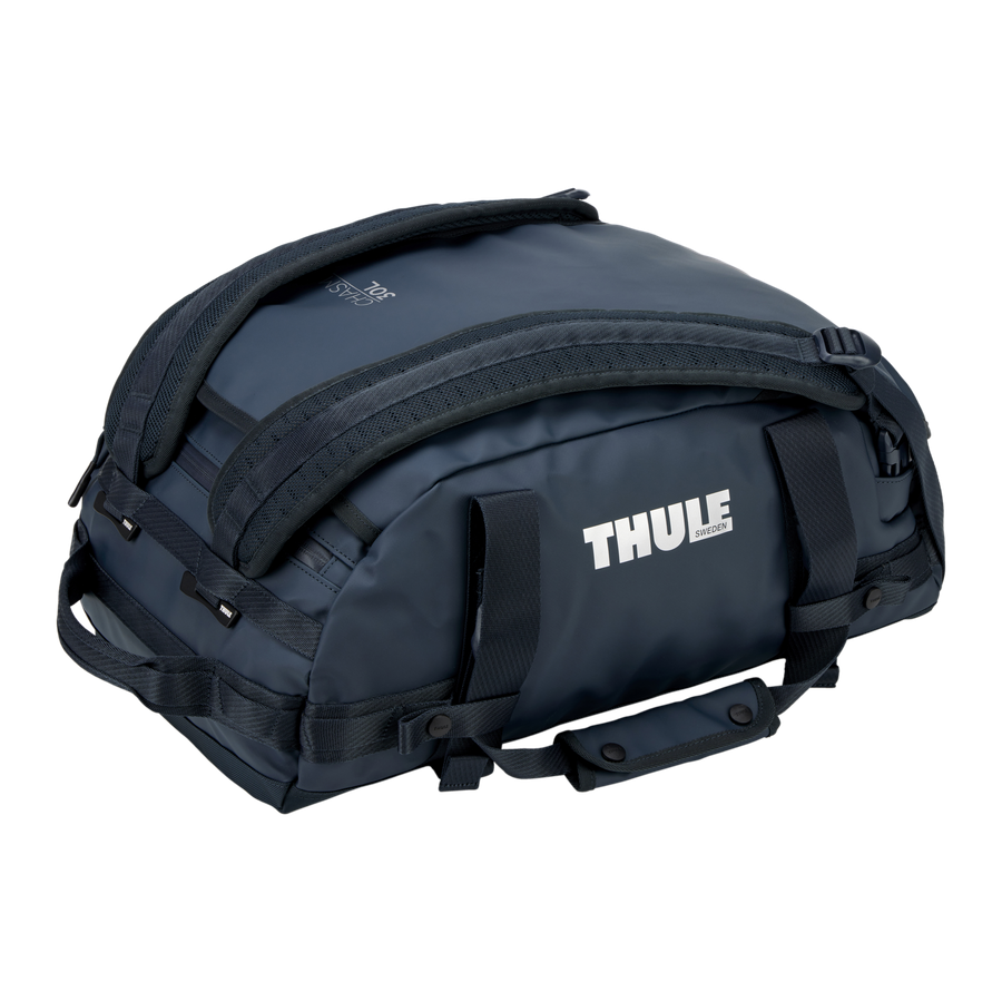 Thule Chasm Duffel Bag 30L - Darkest Blue — MPN 3205586 — product view 2