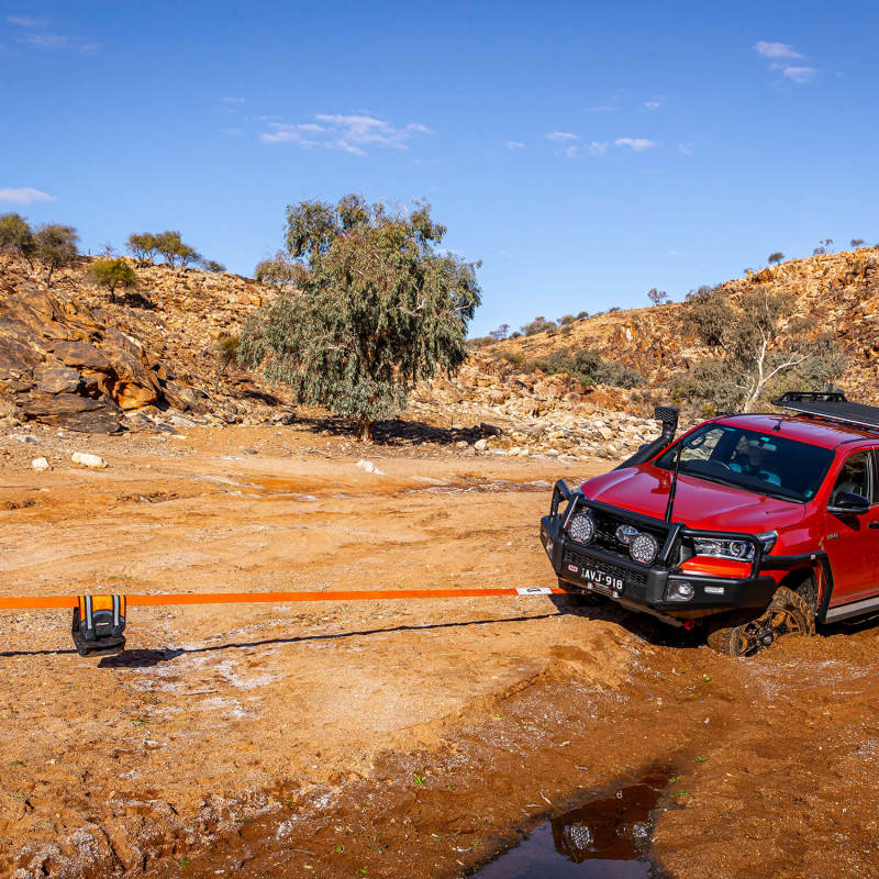 ARB Weekender Recovery Kit Incl 17600lb Recovery Strap/4.75T Shackles-thumbmail-16
