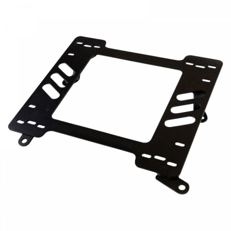OMP 68-74 Datsun 510 - Driver-thumbmail-1