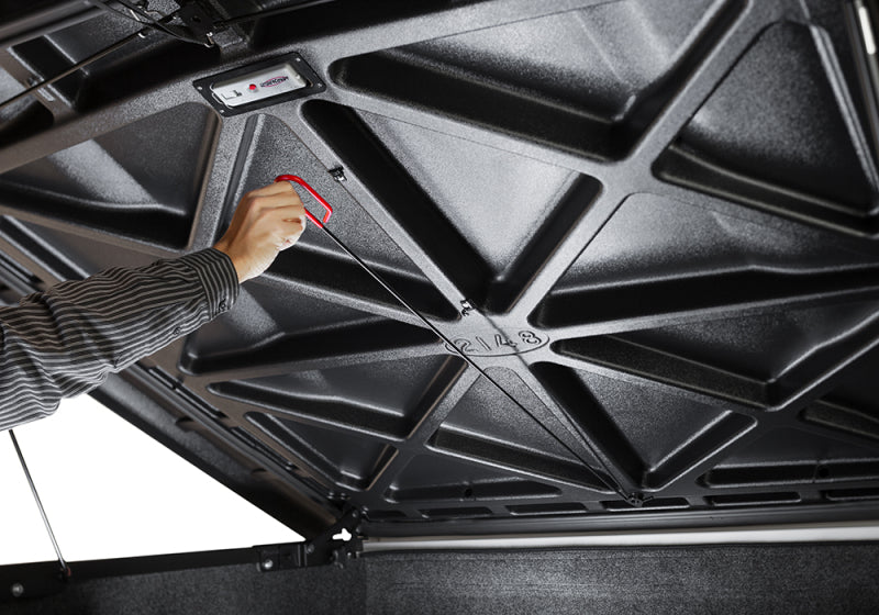 UnderCover 15-20 Chevy Colorado/GMC Canyon 6ft Elite Bed Cover - Black Textured-thumbmail-26