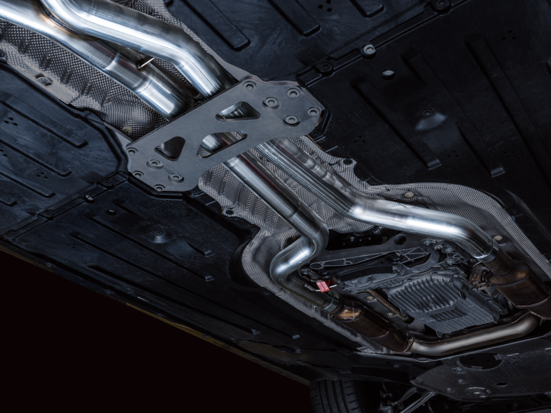 AWE Non-Resonated Performance Mid Pipe for BMW G8X M3/M4-thumbmail-2