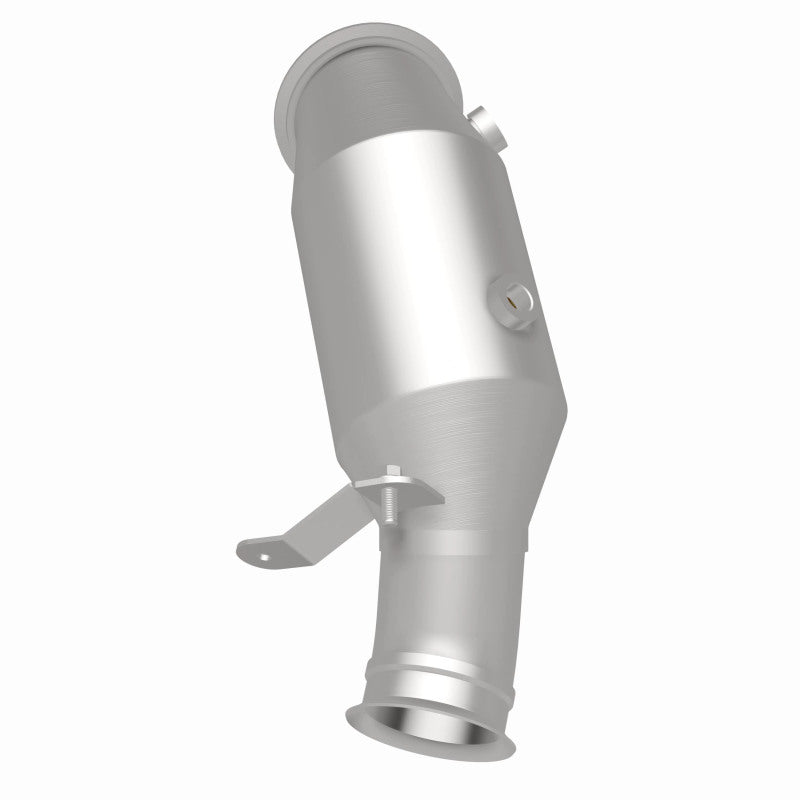 MagnaFlow 2014 BMW 335i GT xDrive 3.0L Underbody Direct Fit EPA Compliant Catalytic Converter-thumbmail-9
