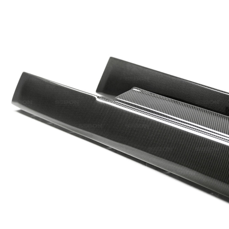 Seibon 09-10 Nissan GTR R35 OEm Style Carbon Fiber Side Skirts-thumbmail-1