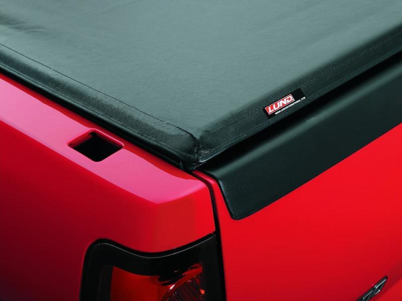 Lund 15-17 Chevy Colorado (6ft. Bed) Genesis Roll Up Tonneau Cover - Black-thumbmail-2