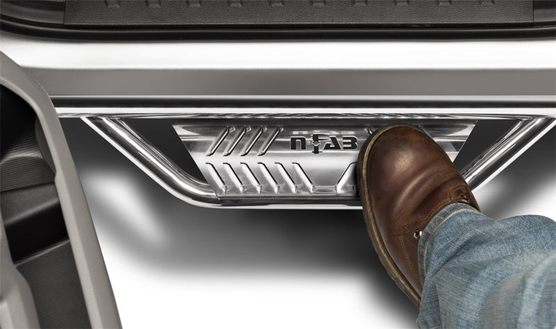 N-Fab Podium SS 15-18 GMC/Chevy Canyon/Colorado Crew Cab SRW - Polished Stainless - Cab Length - 3in-thumbmail-7