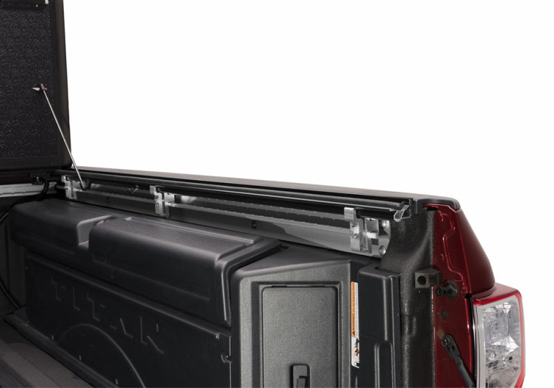 UnderCover 16-20 Nissan Navara 5ft Flex Bed Cover-thumbmail-8