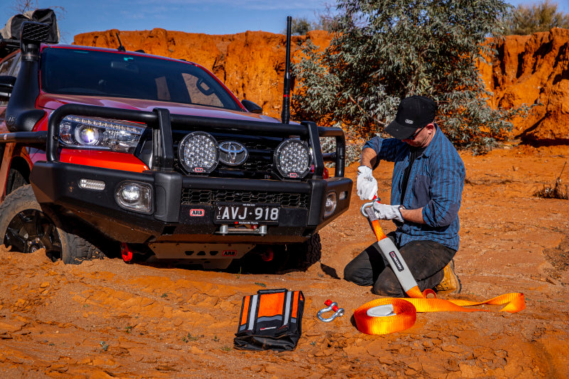 ARB Weekender Recovery Kit Incl 17600lb Recovery Strap/4.75T Shackles-thumbmail-19