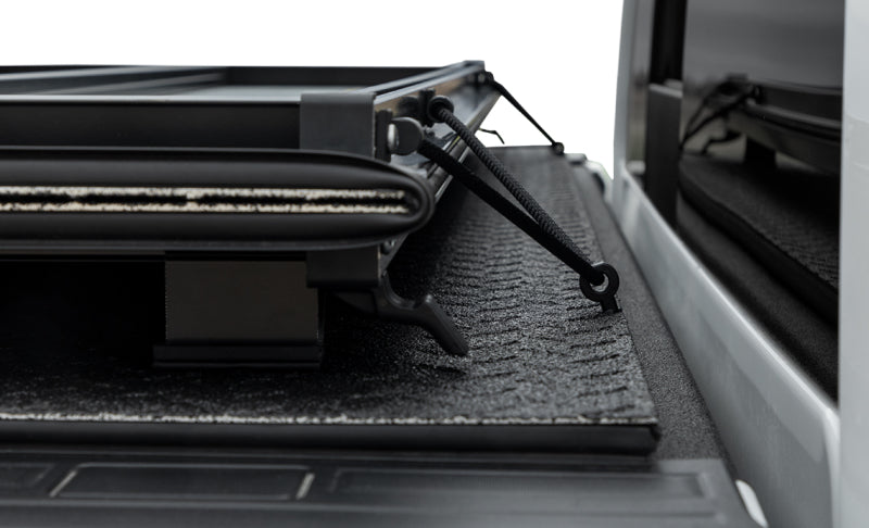 Access LOMAX Pro Series Tri-Fold Cover 15-19 Chevy Colorado 6ft Bed - Blk Diamond Mist-thumbmail-26