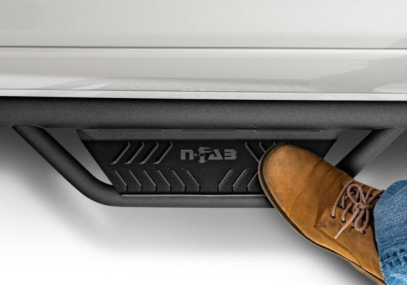 N-Fab Podium LG 15-18 GMC/Chevy Canyon/Colorado Crew Cab SRW - Tex. Black - Cab Length - 3in-thumbmail-7