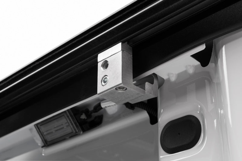 Retrax 15-22 Chevrolet/GMC Colorado/Canyon (5ft. Bed) Retrax IX-thumbmail-4
