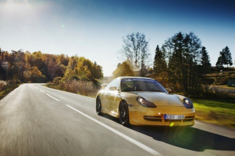 Ohlins 99-04 Porsche 911 Carrera (996) RWD Road & Track Coilover System-thumbmail-3