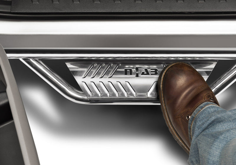 N-Fab Podium SS 15-18 GMC/Chevy Canyon/Colorado Crew Cab SRW - Polished Stainless - Cab Length - 3in-thumbmail-11