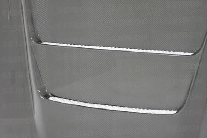 Seibon 90-94 Nissan Skyline R32 (BNR32)  DVII Carbon Fiber Hood-thumbmail-2