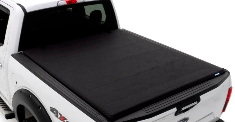 Lund 15-17 Chevy Colorado (6ft. Bed) Genesis Roll Up Tonneau Cover - Black-thumbmail-4