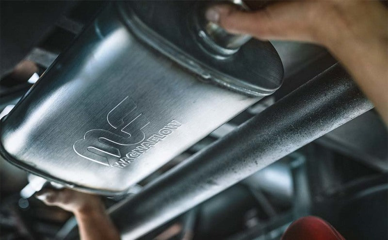 MagnaFlow Muffler Mag SS 18X5X8 2.25 C/C-thumbmail-8