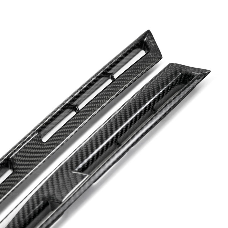 Seibon 09-10 Nissan GTR R35 Carbon Fiber Fender Ducts (Pair)-thumbmail-2