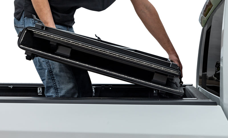 Access LOMAX Pro Series Tri-Fold Cover 15-19 Chevy Colorado 5ft Bed - Blk Diamond Mist-thumbmail-11