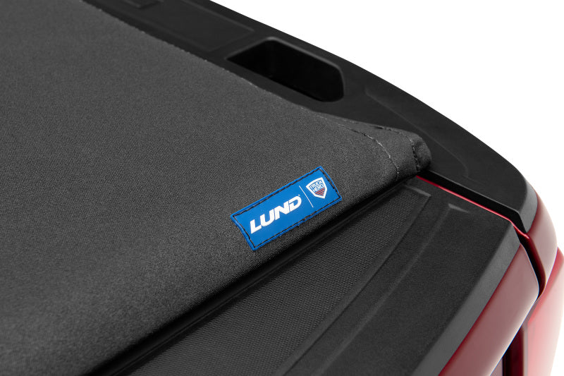 Lund 15-17 Chevy Colorado (5ft. Bed) Genesis Elite Roll Up Tonneau Cover - Black-thumbmail-15