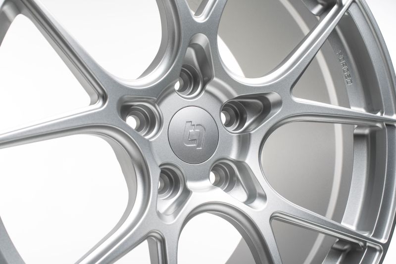 Titan 7 T-CS5 18x9.5 5x114.3 +40 Offset / 73 CB Iridium Silver Wheel (Hub Ring Req.)-thumbmail-7