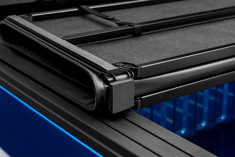 Lund 15-17 Chevy Colorado Fleetside (6ft. Bed) Hard Fold Tonneau Cover - Black-thumbmail-12