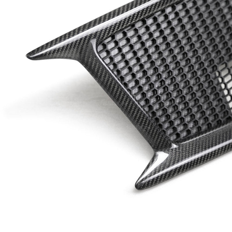Seibon 18-19 Subaru Impreza WRX/STi Carbon Fiber Fog Light Surrounds (pair)-thumbmail-3