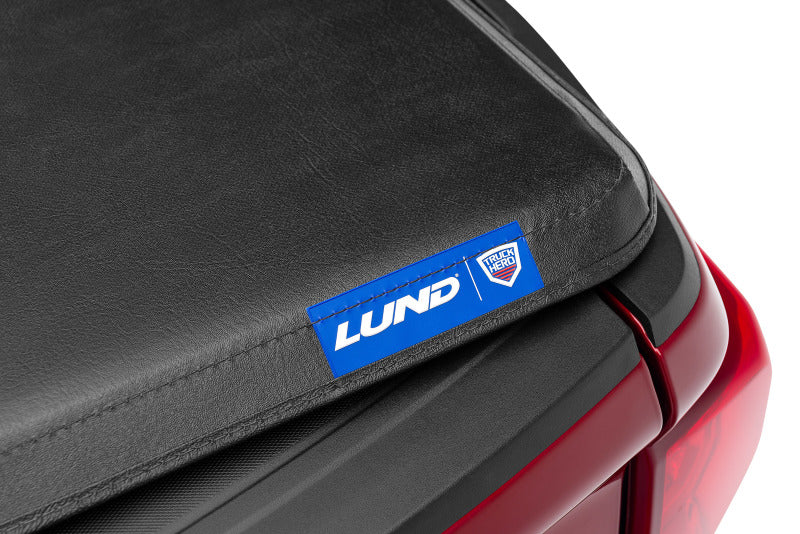 Lund 15-17 Chevy Colorado Fleetside (6ft. Bed) Hard Fold Tonneau Cover - Black-thumbmail-20