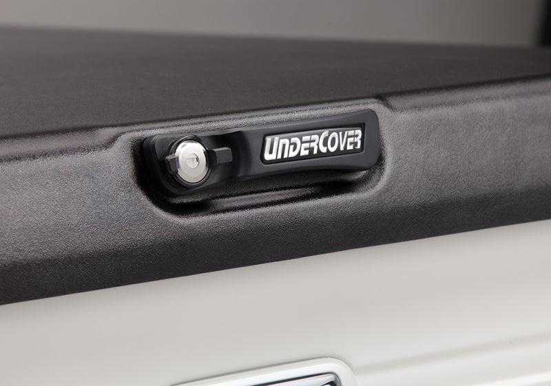 UnderCover 15-20 Chevy Colorado/GMC Canyon 6ft Elite Bed Cover - Black Textured-thumbmail-28