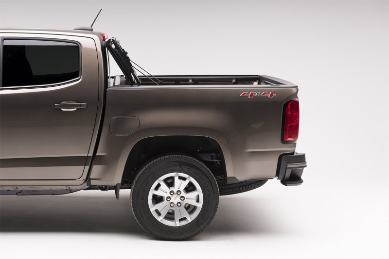 BAK 15-20 Chevy Colorado/GMC Canyon 5ft Bed BAKFlip G2-thumbmail-23
