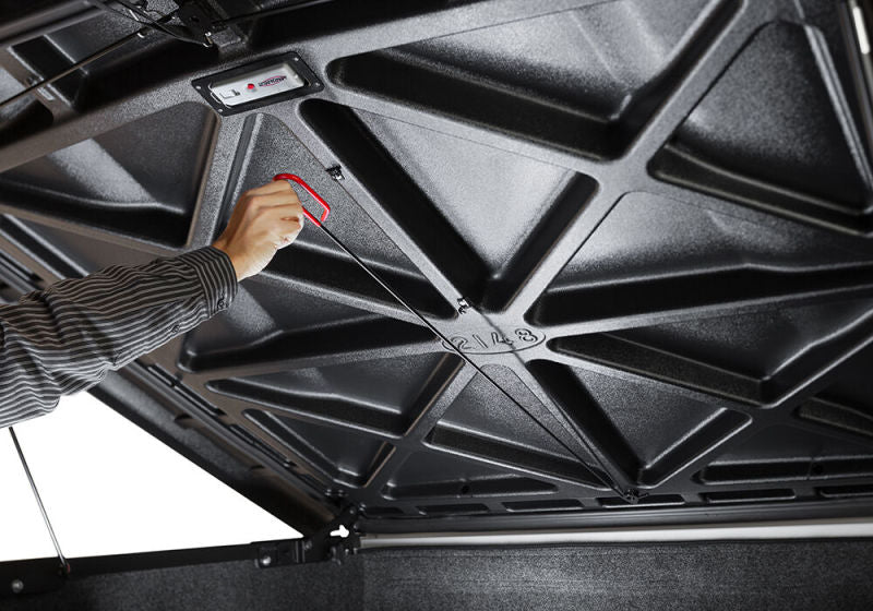 UnderCover 15-20 Chevy Colorado/GMC Canyon 5ft Elite Bed Cover - Black Textured-thumbmail-21