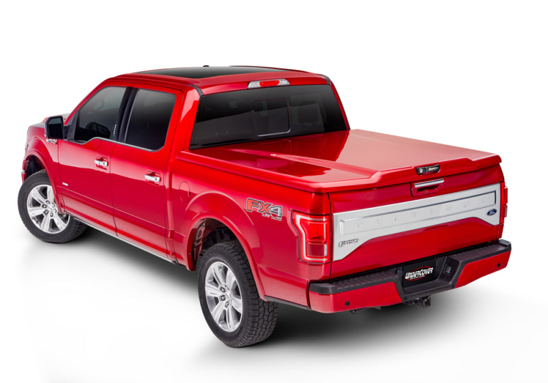 UnderCover 15-20 Chevy Colorado/GMC Canyon 5ft Elite LX Bed Cover - Pull Me Over Red