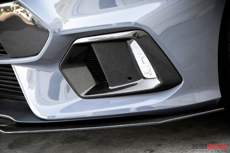 Seibon 16-18 Ford Focus RS Carbon Fiber Fog Light Surrounds-thumbmail-6