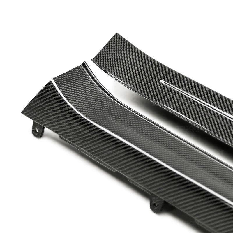 Seibon 09-10 Nissan GTR R35 OEM Style Carbon Fiber Door Sills (Pair)-thumbmail-6