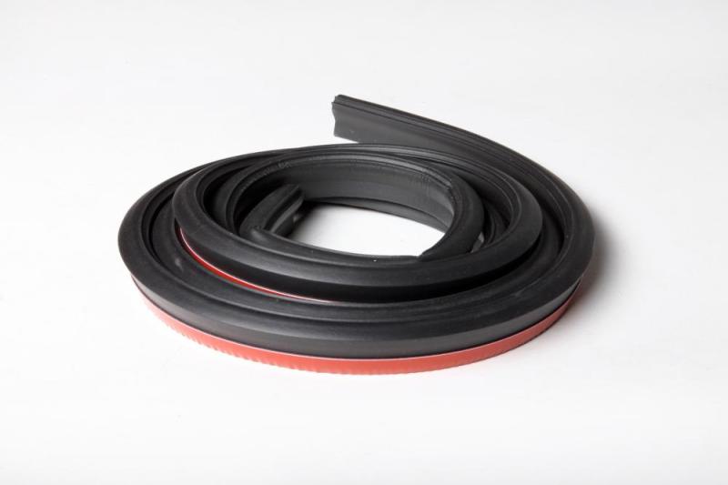 Lund Universal (Universal Tailgate Seal) Tailgate Seal - Black-thumbmail-3